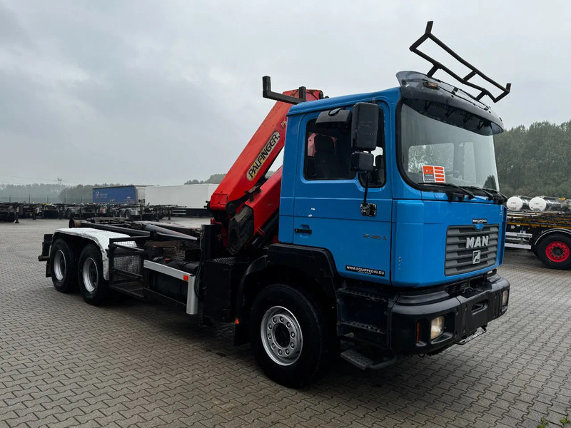 Camión multibasculante, Camión grúa MAN FE 410A, 6x4, EURO 2, Palfinger PK17000 Crane + VDL HOOK, full spring, manual gearbox, MOT 9/2025: foto 10