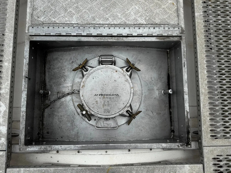 Leasing para SINGAMAS 20FT ISO, 26.000L/1-COMP/3 BAFFELS/3 manholes, 5Y inspection: 11/2025 SINGAMAS 20FT ISO, 26.000L/1-COMP/3 BAFFELS/3 manholes, 5Y inspection: 11/2025: foto 11