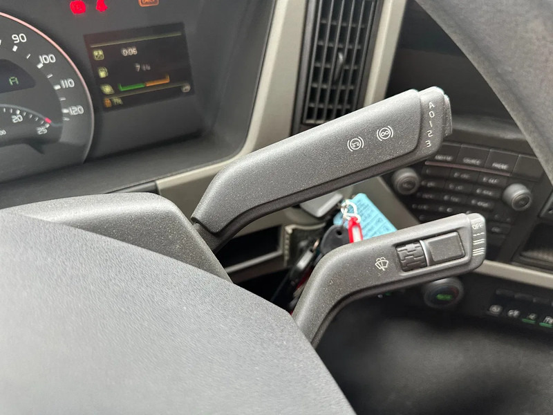 Camión chasis Volvo FM 380 Globetrotter 6x2, ADR (FL, AT, OX), LIFT/STEER, 636.183km: foto 18 Camión chasis Volvo FM 380 Globetrotter 6x2, ADR (FL, AT, OX), LIFT/STEER, 636.183km: foto 18