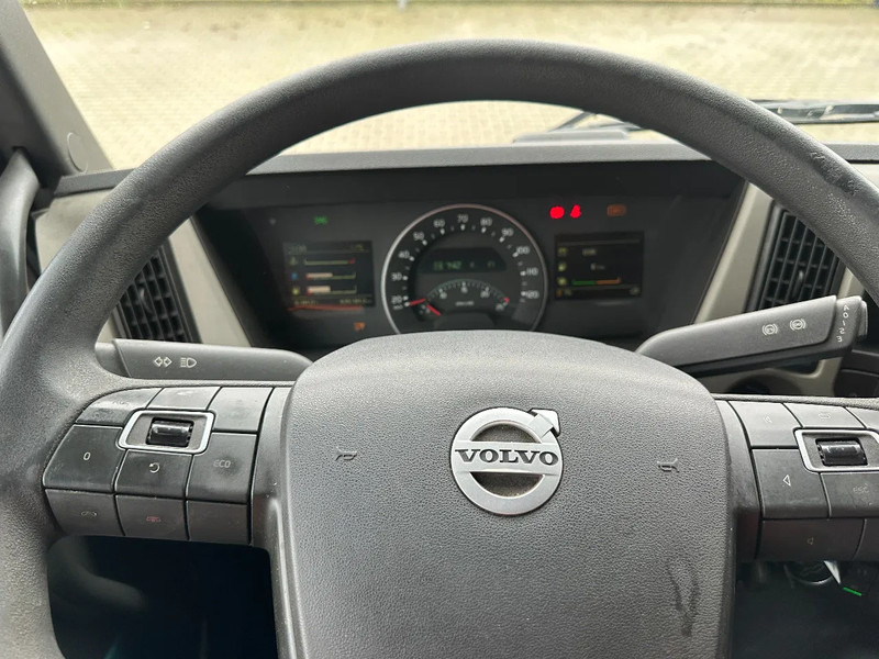 Camión chasis Volvo FM 380 Globetrotter 6x2, ADR (FL, AT, OX), LIFT/STEER, 636.183km: foto 17 Camión chasis Volvo FM 380 Globetrotter 6x2, ADR (FL, AT, OX), LIFT/STEER, 636.183km: foto 17