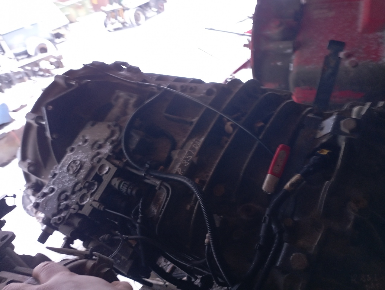 DAF XF105 - Caja de cambios para Camión chasis: foto 2 DAF XF105 - Caja de cambios para Camión chasis: foto 2