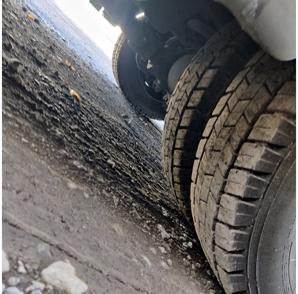 Mercedes-Benz 818 - Camión caja cerrada: foto 5 Mercedes-Benz 818 - Camión caja cerrada: foto 5