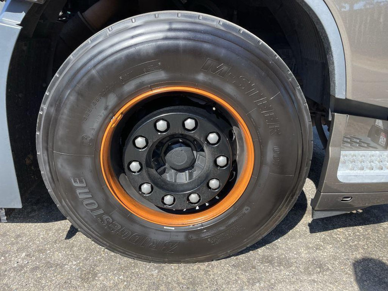 Cabeza tractora Volvo FH 460 ADR ACC + Dynamic Steering - I-park Cool - Lane Keeping Support - collision warning - leather - ... BE Truck: foto 19 Cabeza tractora Volvo FH 460 ADR ACC + Dynamic Steering - I-park Cool - Lane Keeping Support - collision warning - leather - ... BE Truck: foto 19