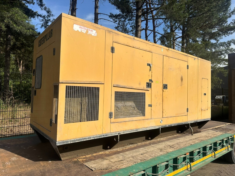 Caterpillar 400 GEN SET - 365kVA - 292kW - 400V/230V - 527A - 4574kg - Generador industriale: foto 1 Caterpillar 400 GEN SET - 365kVA - 292kW - 400V/230V - 527A - 4574kg - Generador industriale: foto 1