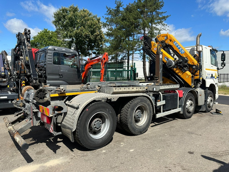 DAF CF 480 8x4 HOOKLIFT + CRANE (19m!) EFFER 205 / 6S + WINCH - RETARDER - *165.000km* - VERY NICE - Camión grúa: foto 4 DAF CF 480 8x4 HOOKLIFT + CRANE (19m!) EFFER 205 / 6S + WINCH - RETARDER - *165.000km* - VERY NICE - Camión grúa: foto 4