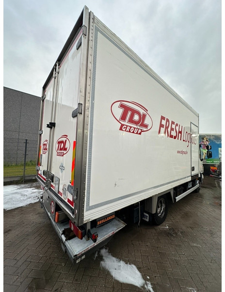 DAF LF 45.220 12T E5 4x2 - FRIGO CARRIER - BOX 5m30 x 2m35 x 2m46 - *407.000km* - A/C - TAILLIFT - AUTOMATIC - BE TRUCK - Camión frigorífico: foto 3 DAF LF 45.220 12T E5 4x2 - FRIGO CARRIER - BOX 5m30 x 2m35 x 2m46 - *407.000km* - A/C - TAILLIFT - AUTOMATIC - BE TRUCK - Camión frigorífico: foto 3