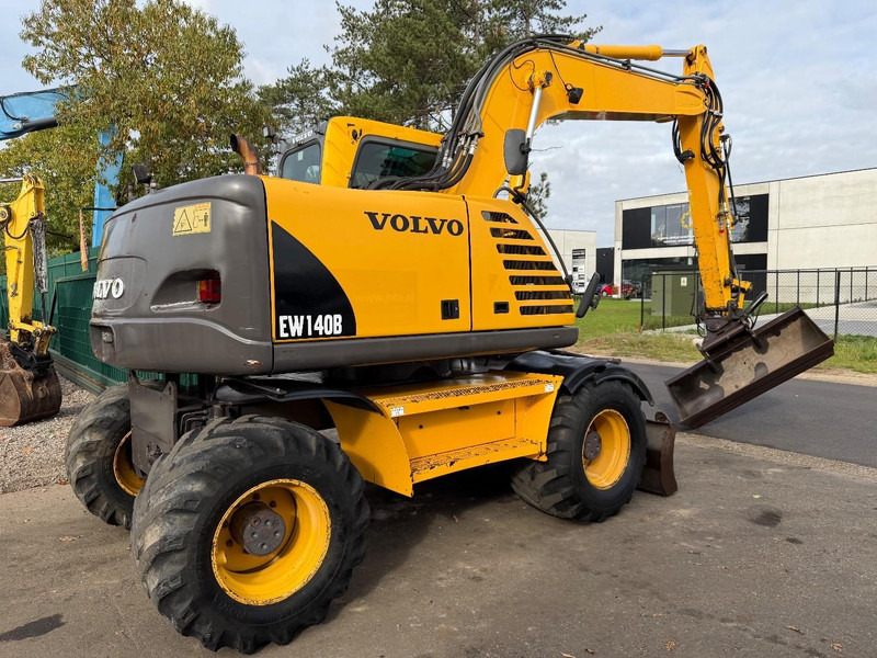 Volvo EW 140 B *FULL HYDR* - BLADE - 10.485h - TILT BUCKET - CE - NL MACHINE - GOOD CONDITION - Excavadora de ruedas: foto 3 Volvo EW 140 B *FULL HYDR* - BLADE - 10.485h - TILT BUCKET - CE - NL MACHINE - GOOD CONDITION - Excavadora de ruedas: foto 3