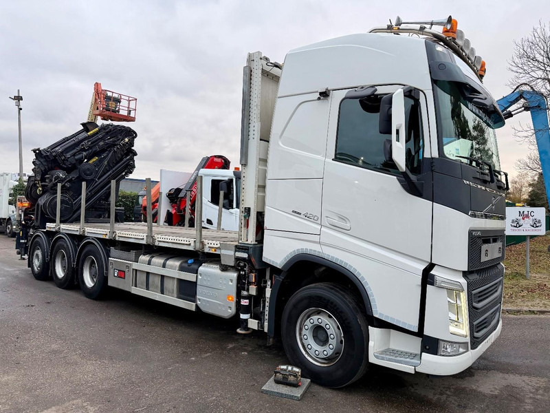 Volvo FH 420 8x4 TRIDEM + (31m!) CRANE HIAB 858 E-7 + JIB X-5 + WINCH - 114.000km - BE TRUCK - Camión grúa: foto 4 Volvo FH 420 8x4 TRIDEM + (31m!) CRANE HIAB 858 E-7 + JIB X-5 + WINCH - 114.000km - BE TRUCK - Camión grúa: foto 4