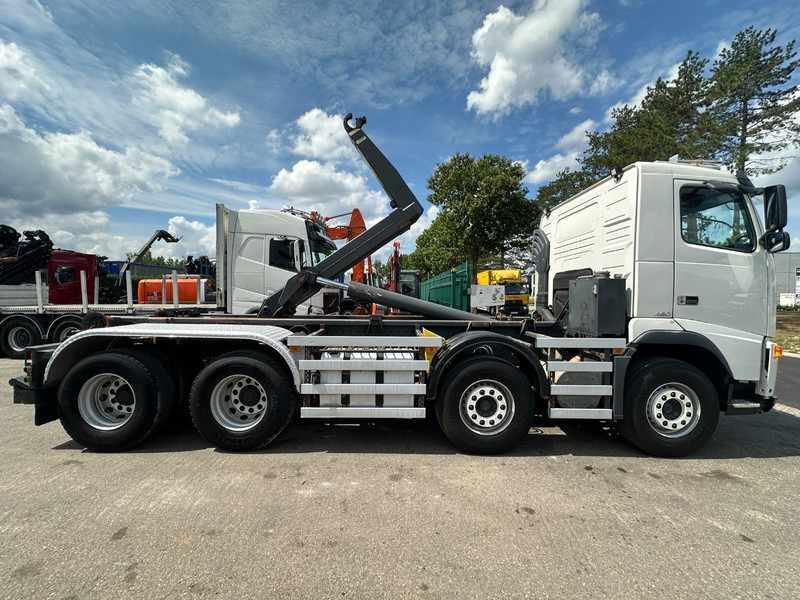 Volvo FH 480 8x2 HOOKLIFT 25T TERBERG - 6m20 - LIFT AXLE - I SHIFT - WB 429cm - HAAKSYSTEEM / ABROLKIPPER - Camión multibasculante: foto 4 Volvo FH 480 8x2 HOOKLIFT 25T TERBERG - 6m20 - LIFT AXLE - I SHIFT - WB 429cm - HAAKSYSTEEM / ABROLKIPPER - Camión multibasculante: foto 4