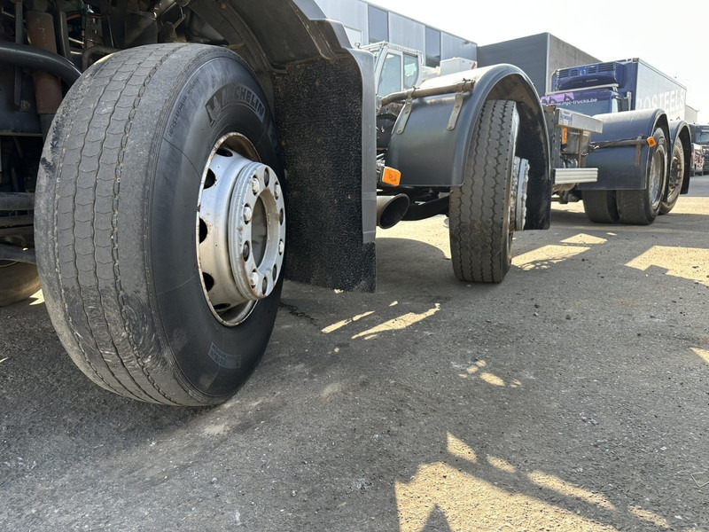 Camión chasis Volvo FM 340 8x2 CHASSIS (7m35) - LIFT+STEERING AXLE - MANUAL GEARBOX - EURO 3 - TÜV 05/2025 - BE TRUCK: foto 8