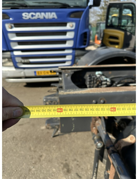 Camión chasis Volvo FM 340 8x2 CHASSIS (7m35) - LIFT+STEERING AXLE - MANUAL GEARBOX - EURO 3 - TÜV 05/2025 - BE TRUCK: foto 9
