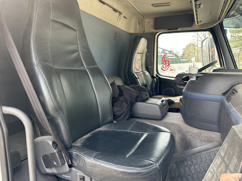 Camión caja abierta Volvo FM 480 8X2 - EURO 5 - STEERING AXLE / LENK ACHSE + KENNIS 14.000R - I SHIFT: foto 16