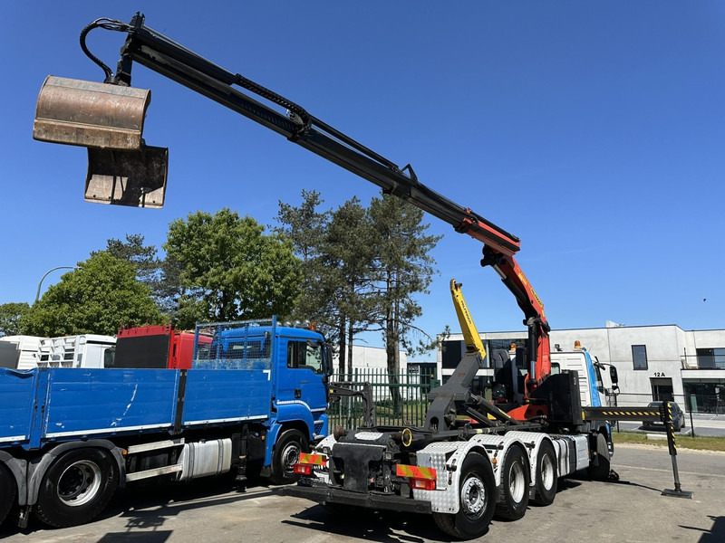 Volvo FMX 460 8x4 TRIDEM HOOKLIFT + CRANE PK 23002 SH + GRABBER / ROTATOR - EURO 6 - LIFT + STEERING AXLE - *374.000km* - EXT BUMPER - Camión multibasculante, Camión grúa: foto 5 Volvo FMX 460 8x4 TRIDEM HOOKLIFT + CRANE PK 23002 SH + GRABBER / ROTATOR - EURO 6 - LIFT + STEERING AXLE - *374.000km* - EXT BUMPER - Camión multibasculante, Camión grúa: foto 5