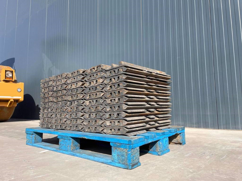 Hyundai R210 / R215 / R220 / R235 / R250 / R260 - Bastidor/ Chasis para Maquinaria de construcción: foto 2 Hyundai R210 / R215 / R220 / R235 / R250 / R260 - Bastidor/ Chasis para Maquinaria de construcción: foto 2