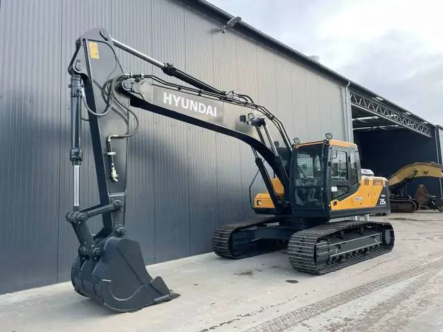 Hyundai R215L - Excavadora de cadenas: foto 1 Hyundai R215L - Excavadora de cadenas: foto 1