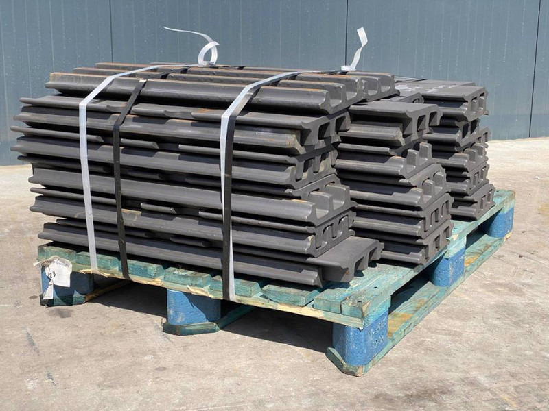 Komatsu PC300 / PC360 / PC400 Shoes/Pads - Bastidor/ Chasis para Maquinaria de construcción: foto 4 Komatsu PC300 / PC360 / PC400 Shoes/Pads - Bastidor/ Chasis para Maquinaria de construcción: foto 4
