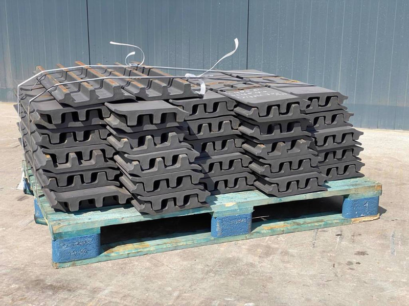 Komatsu PC300 / PC360 / PC400 Shoes/Pads - Bastidor/ Chasis para Maquinaria de construcción: foto 3 Komatsu PC300 / PC360 / PC400 Shoes/Pads - Bastidor/ Chasis para Maquinaria de construcción: foto 3