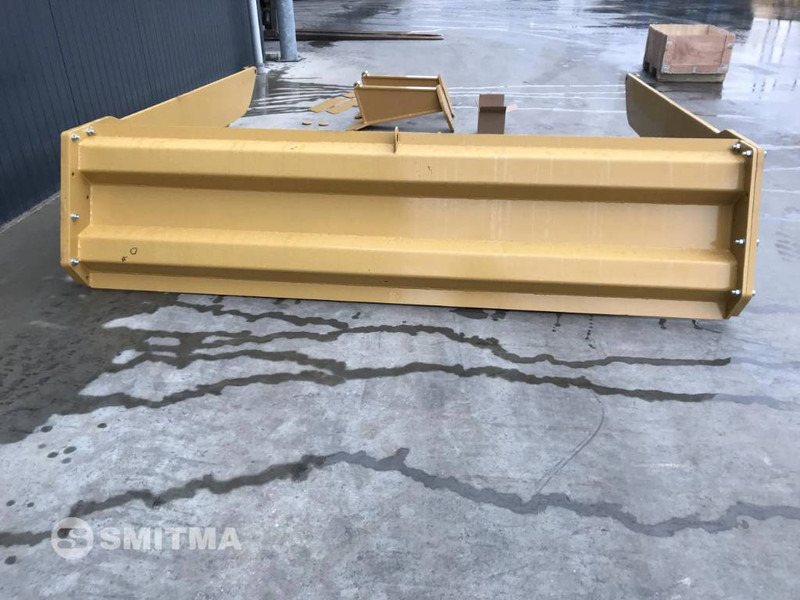 Volvo A25F - Trampilla elevadora para Maquinaria de construcción: foto 5 Volvo A25F - Trampilla elevadora para Maquinaria de construcción: foto 5