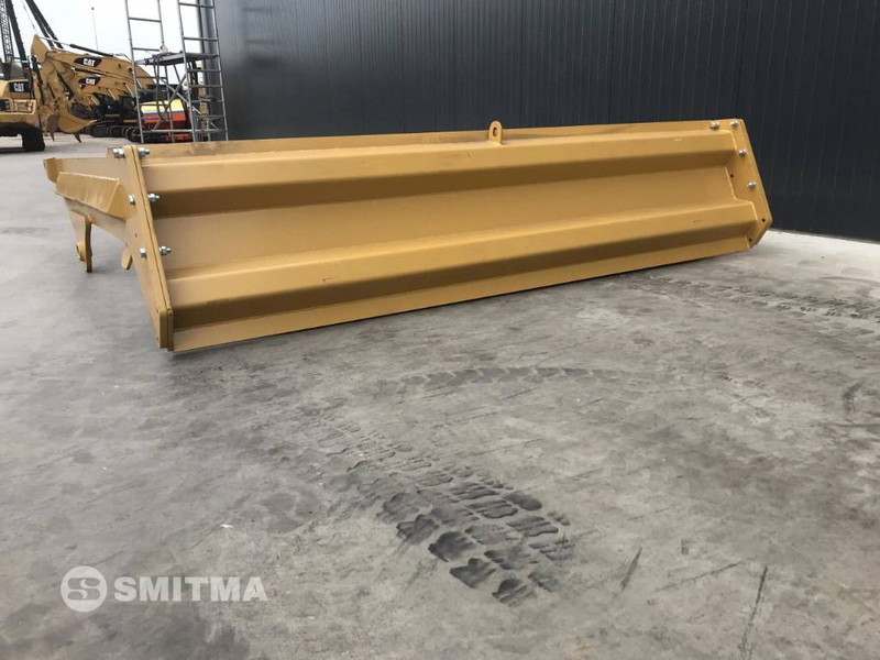 Trampilla elevadora para Maquinaria de construcción nuevo Volvo A30D: foto 6