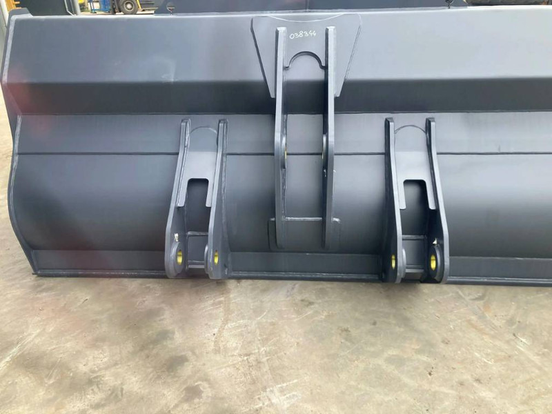 Volvo L90E - Cazo para Maquinaria de construcción: foto 3 Volvo L90E - Cazo para Maquinaria de construcción: foto 3