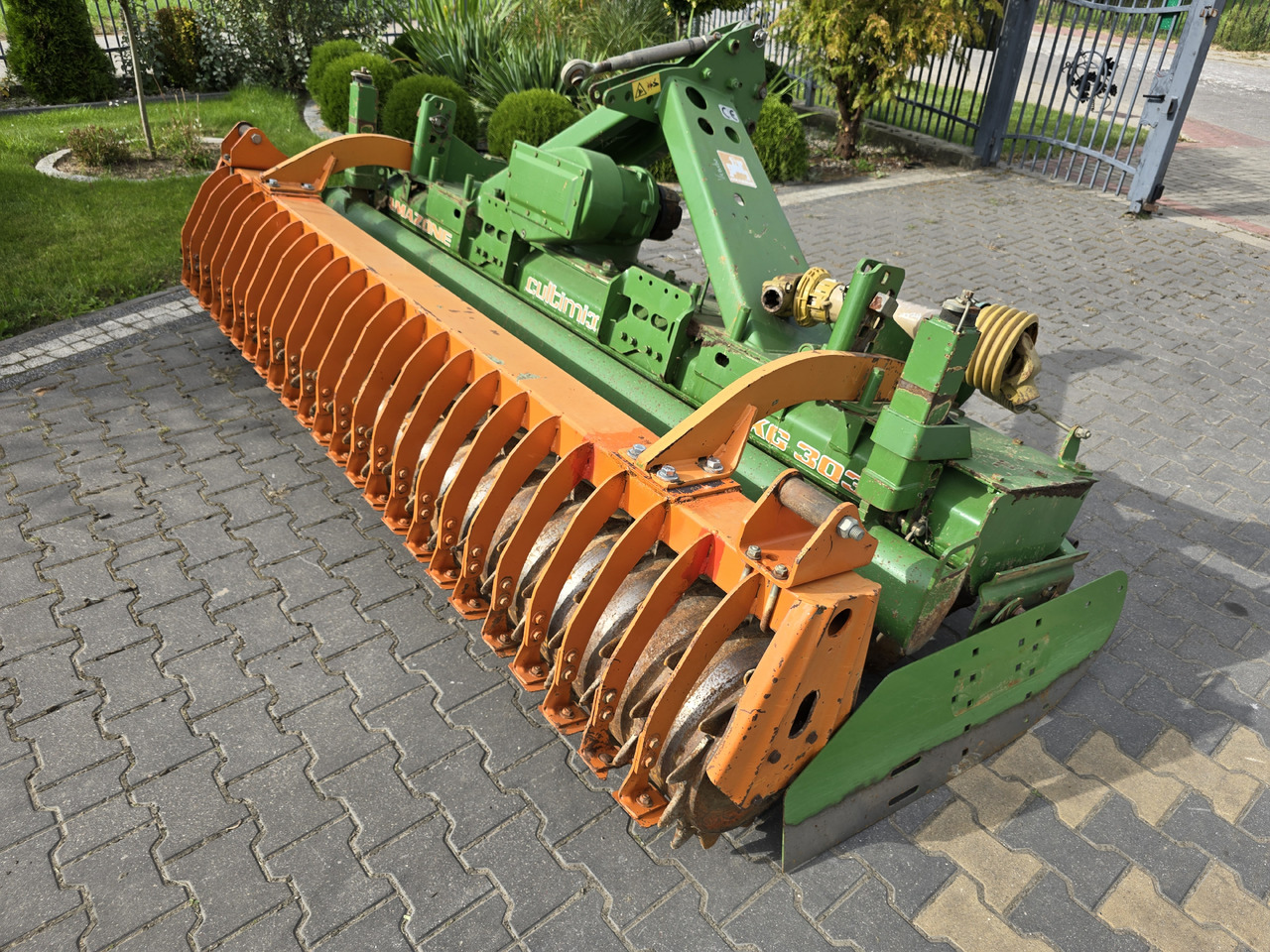 AMAZONE Cultimix KG 303 - Grada: foto 1 AMAZONE Cultimix KG 303 - Grada: foto 1