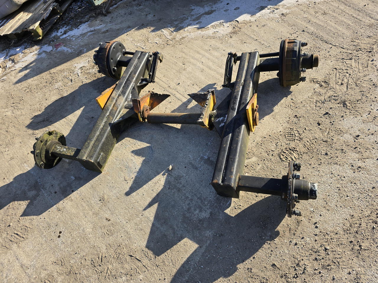 BPW BERGSCHE ACHSEN 56.67.07.0004 05 31 2 - Eje y piezas para Remolque: foto 4 BPW BERGSCHE ACHSEN 56.67.07.0004 05 31 2 - Eje y piezas para Remolque: foto 4