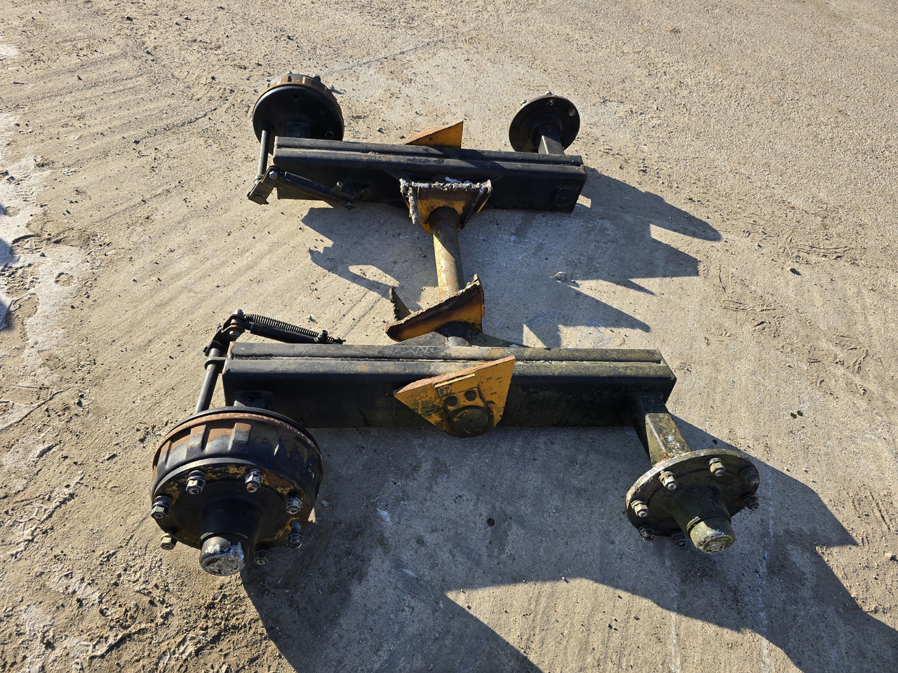 BPW BERGSCHE ACHSEN 56.67.07.0004 05 31 2 - Eje y piezas para Remolque: foto 3 BPW BERGSCHE ACHSEN 56.67.07.0004 05 31 2 - Eje y piezas para Remolque: foto 3