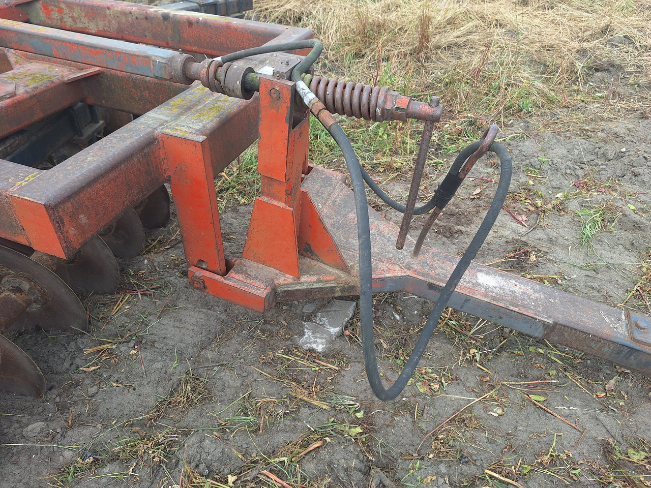 Gregoire Besson XRL 666 42 - Grada: foto 5 Gregoire Besson XRL 666 42 - Grada: foto 5