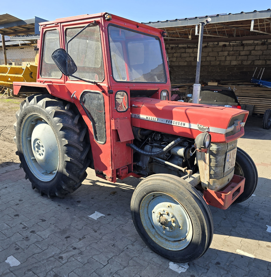 MASSEY FERGUSON 135 - Tractor: foto 1 MASSEY FERGUSON 135 - Tractor: foto 1