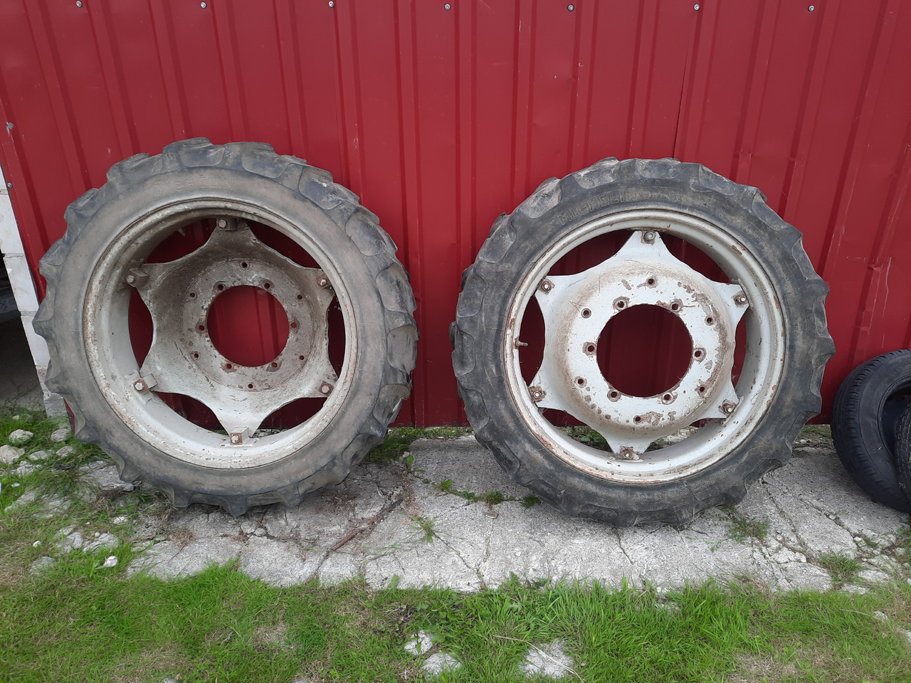 MICHELIN BIB X 9.5 R32 - Rueda completa para Maquinaria agrícola: foto 1 MICHELIN BIB X 9.5 R32 - Rueda completa para Maquinaria agrícola: foto 1