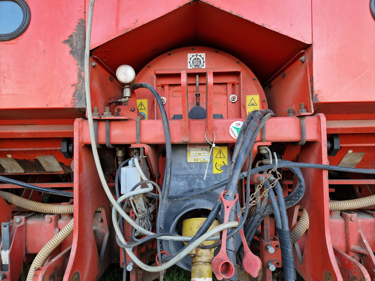 Maschio Gasardo MTE 6 - Sembradora de precisión: foto 3 Maschio Gasardo MTE 6 - Sembradora de precisión: foto 3