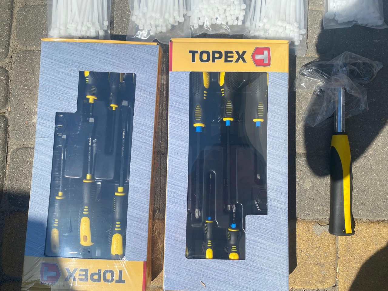 Neo Tools, Qtechnic narzedzia, klucze, opaski, młotek - Otros maquinaria: foto 2 Neo Tools, Qtechnic narzedzia, klucze, opaski, młotek - Otros maquinaria: foto 2