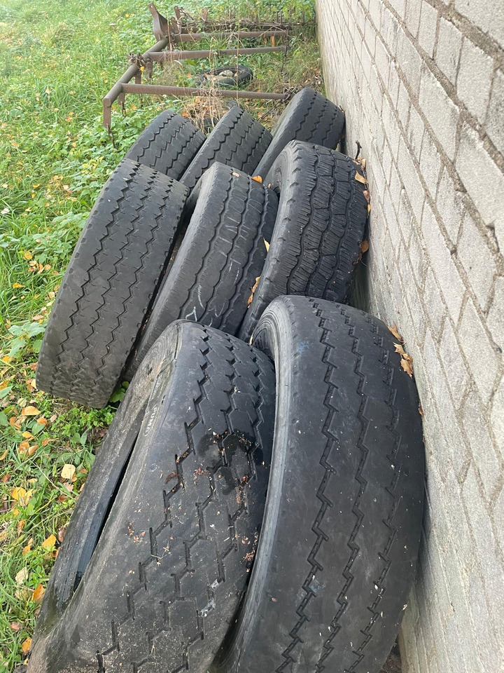 - Neumático para Maquinaria de construcción: foto 1 - Neumático para Maquinaria de construcción: foto 1