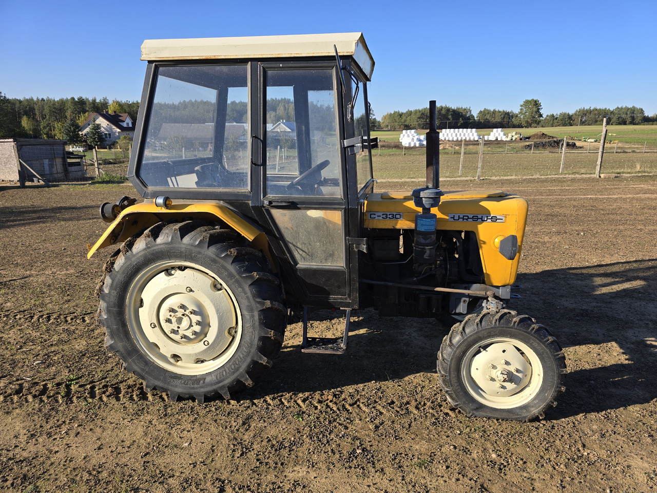 Ursus C-330 - Tractor: foto 2 Ursus C-330 - Tractor: foto 2