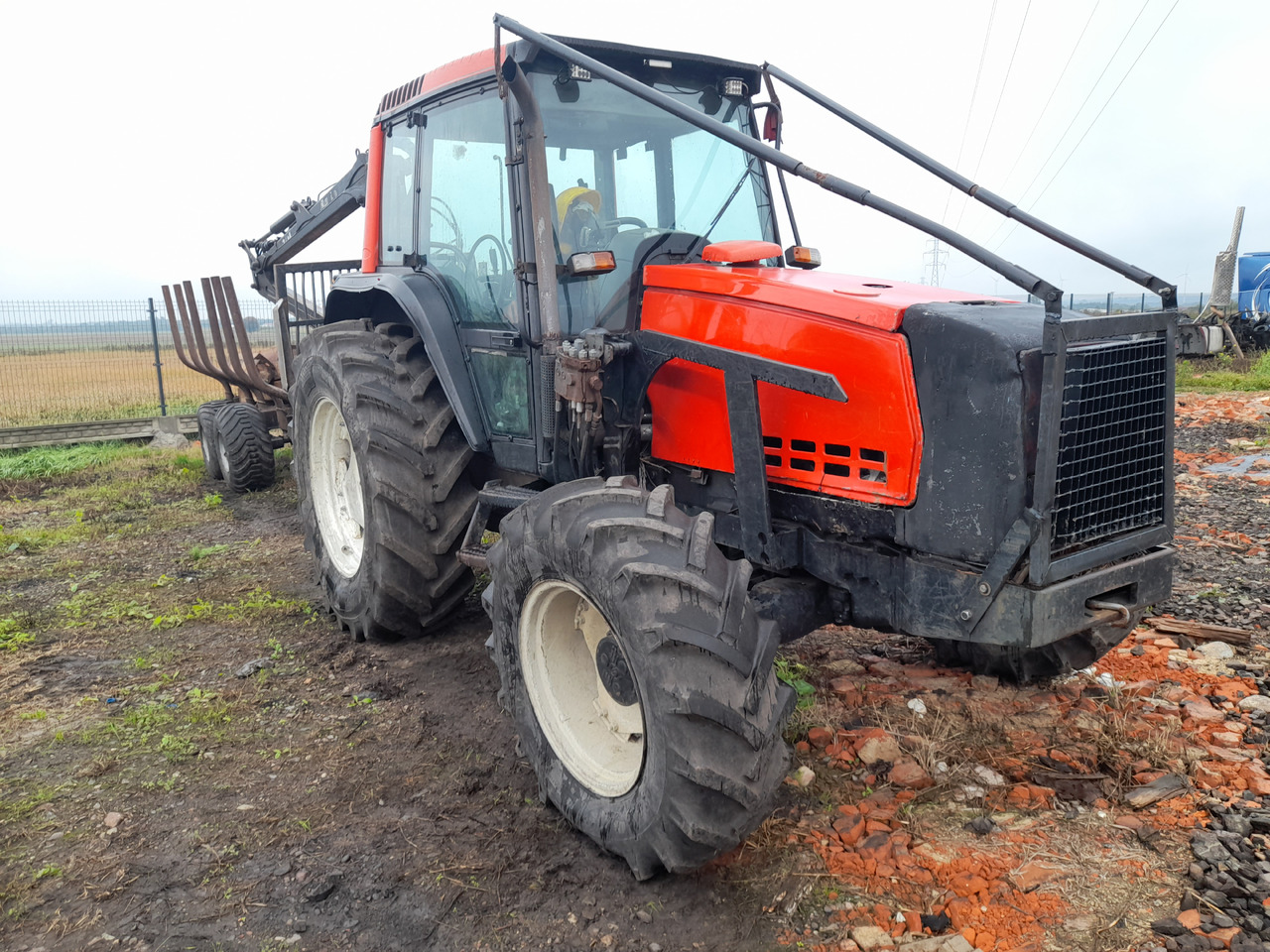 Valtra / Fao Far 6250 / 4768 - Tractor forestal: foto 4 Valtra / Fao Far 6250 / 4768 - Tractor forestal: foto 4