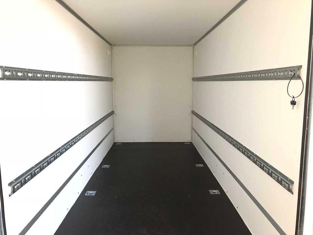 Remolque caja cerrada nuevo BLYSS F15336HD Kofferanhänger: foto 8