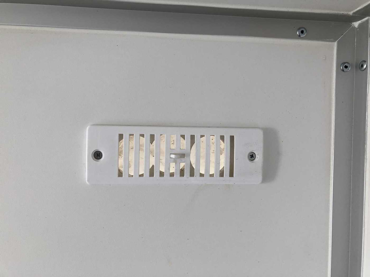 Remolque caja cerrada nuevo BLYSS F2030HTD Kofferanhänger: foto 18