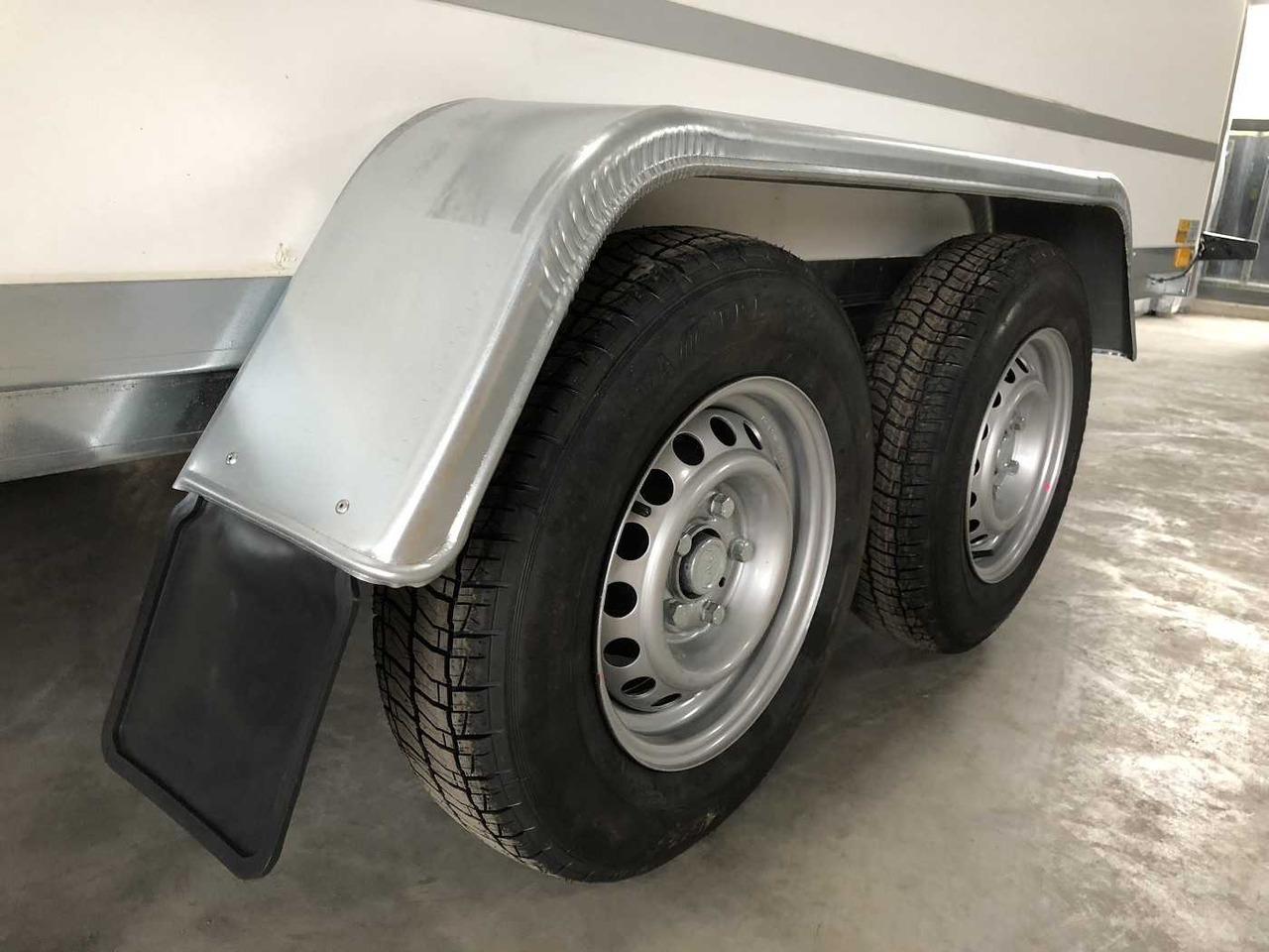 Remolque caja cerrada nuevo BLYSS F2736HTD Rampe Kofferanhänger: foto 15