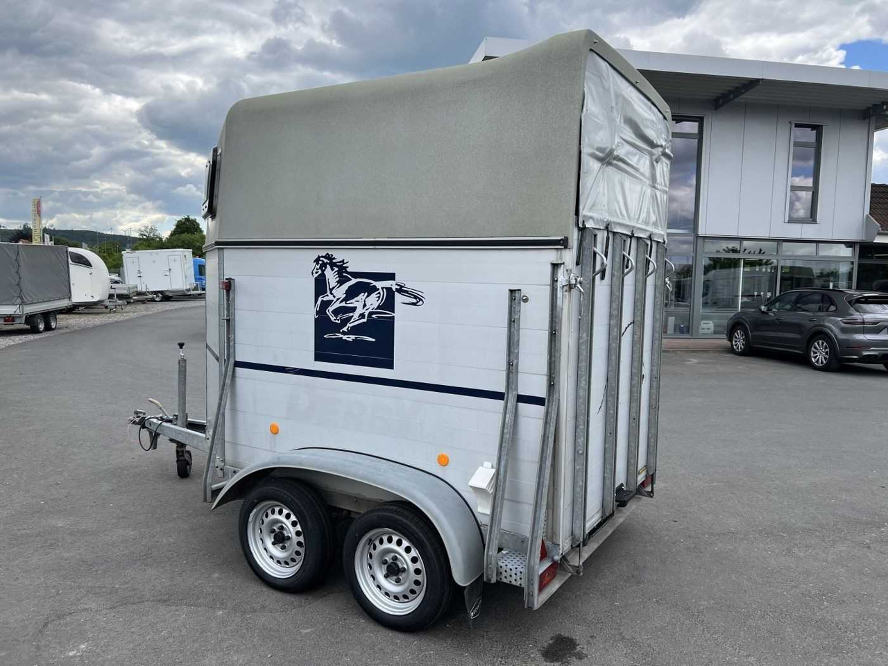BOECKMANN Duo AP Pferdetransporter Viehanhänger - Remolque para caballos: foto 5 BOECKMANN Duo AP Pferdetransporter Viehanhänger - Remolque para caballos: foto 5