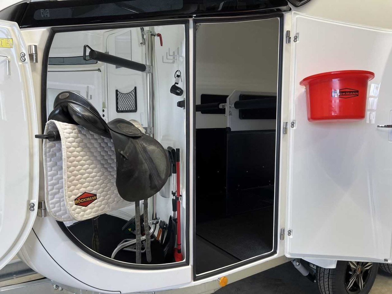 Remolque para caballos nuevo BOECKMANN Neo L SR WCF Pferdeanhänger: foto 28