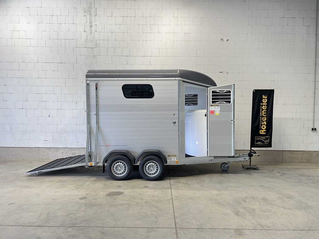 BOECKMANN Portax Esprit Eco Pferdeanhänger - Remolque para caballos: foto 1 BOECKMANN Portax Esprit Eco Pferdeanhänger - Remolque para caballos: foto 1