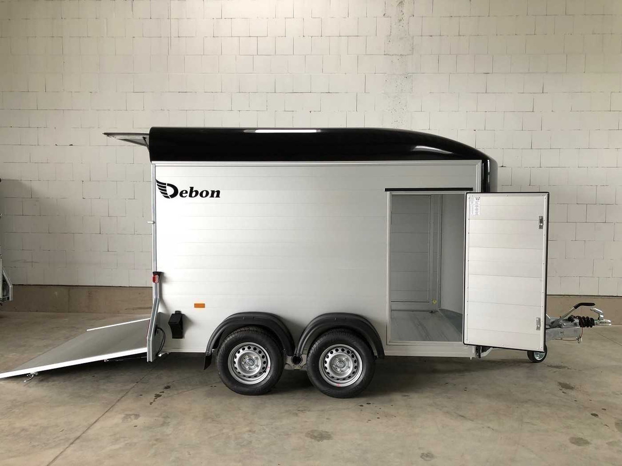 CHEVAL LIBERTE C500 Roadster 2 Türen Kofferanhänger - Remolque para moto: foto 1 CHEVAL LIBERTE C500 Roadster 2 Türen Kofferanhänger - Remolque para moto: foto 1