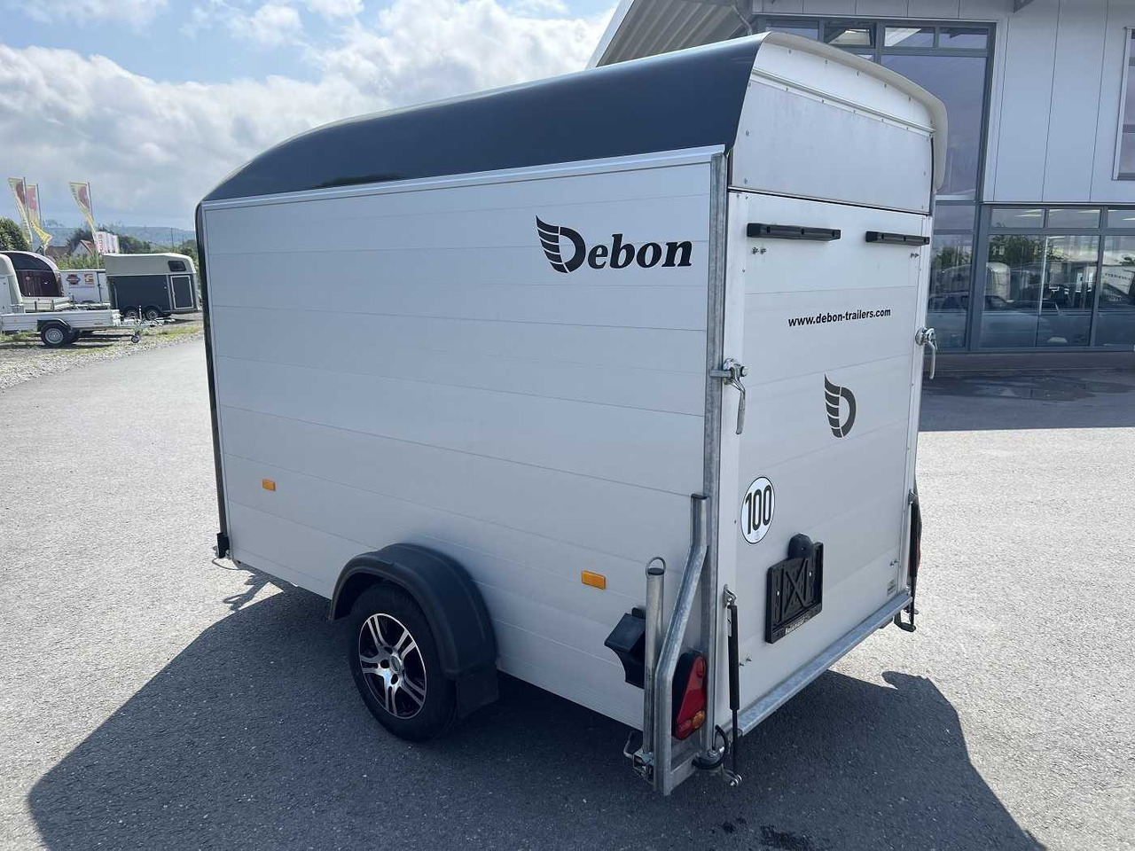 CHEVAL LIBERTE DEBON C300 Roadster Alufelge Kofferanhänger - Remolque caja cerrada: foto 5 CHEVAL LIBERTE DEBON C300 Roadster Alufelge Kofferanhänger - Remolque caja cerrada: foto 5
