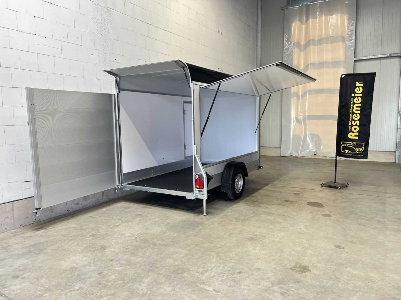 CHEVAL LIBERTE DEBON C300 Roadster Verk.Kl Tür Kofferanhänger - Remolque venta ambulante: foto 4 CHEVAL LIBERTE DEBON C300 Roadster Verk.Kl Tür Kofferanhänger - Remolque venta ambulante: foto 4
