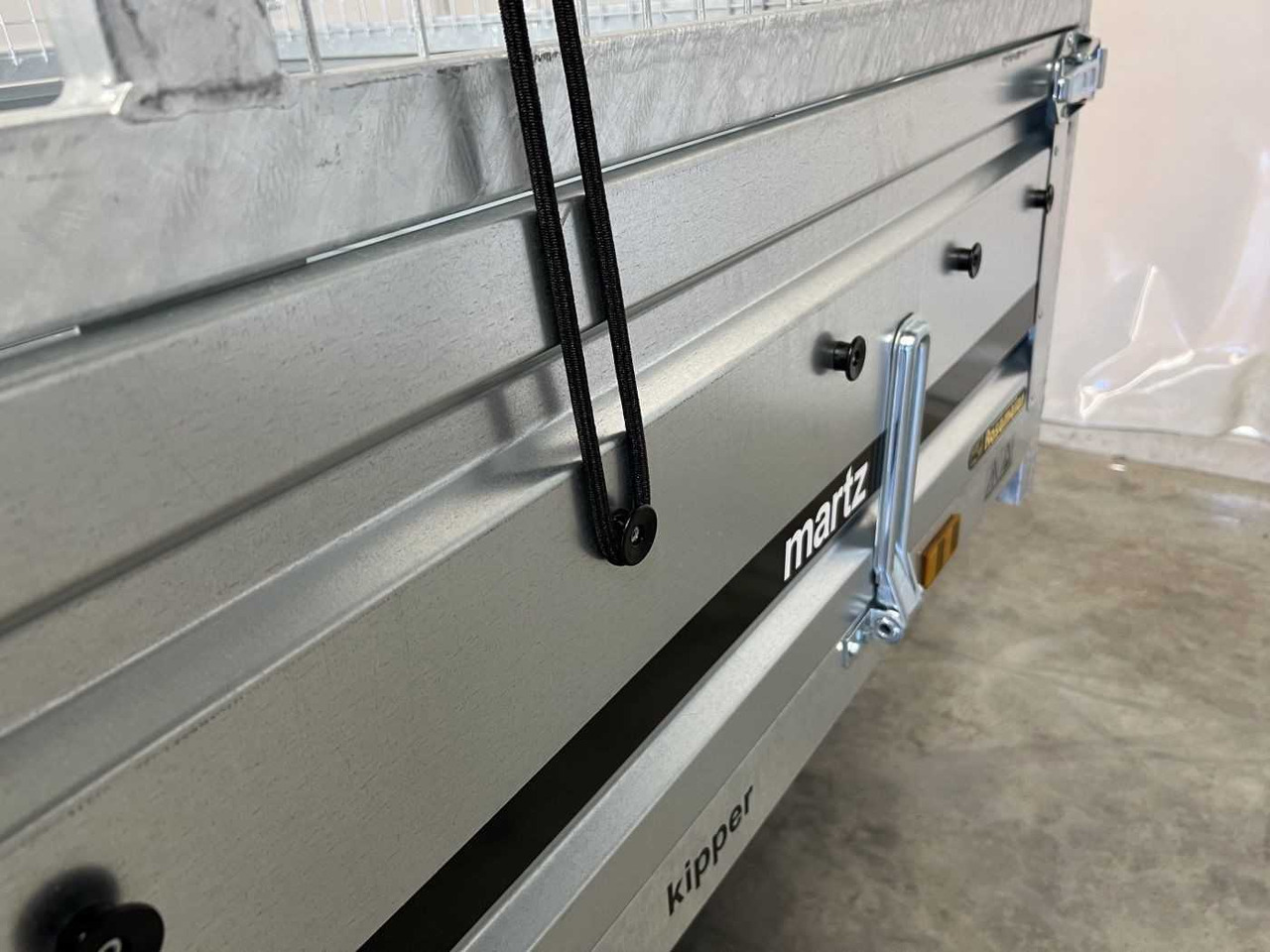 Remolque volquete nuevo MARTZ Kipper 300/2 C S 2,7T Gitter Dreiseitenkipper: foto 24 Remolque volquete nuevo MARTZ Kipper 300/2 C S 2,7T Gitter Dreiseitenkipper: foto 24