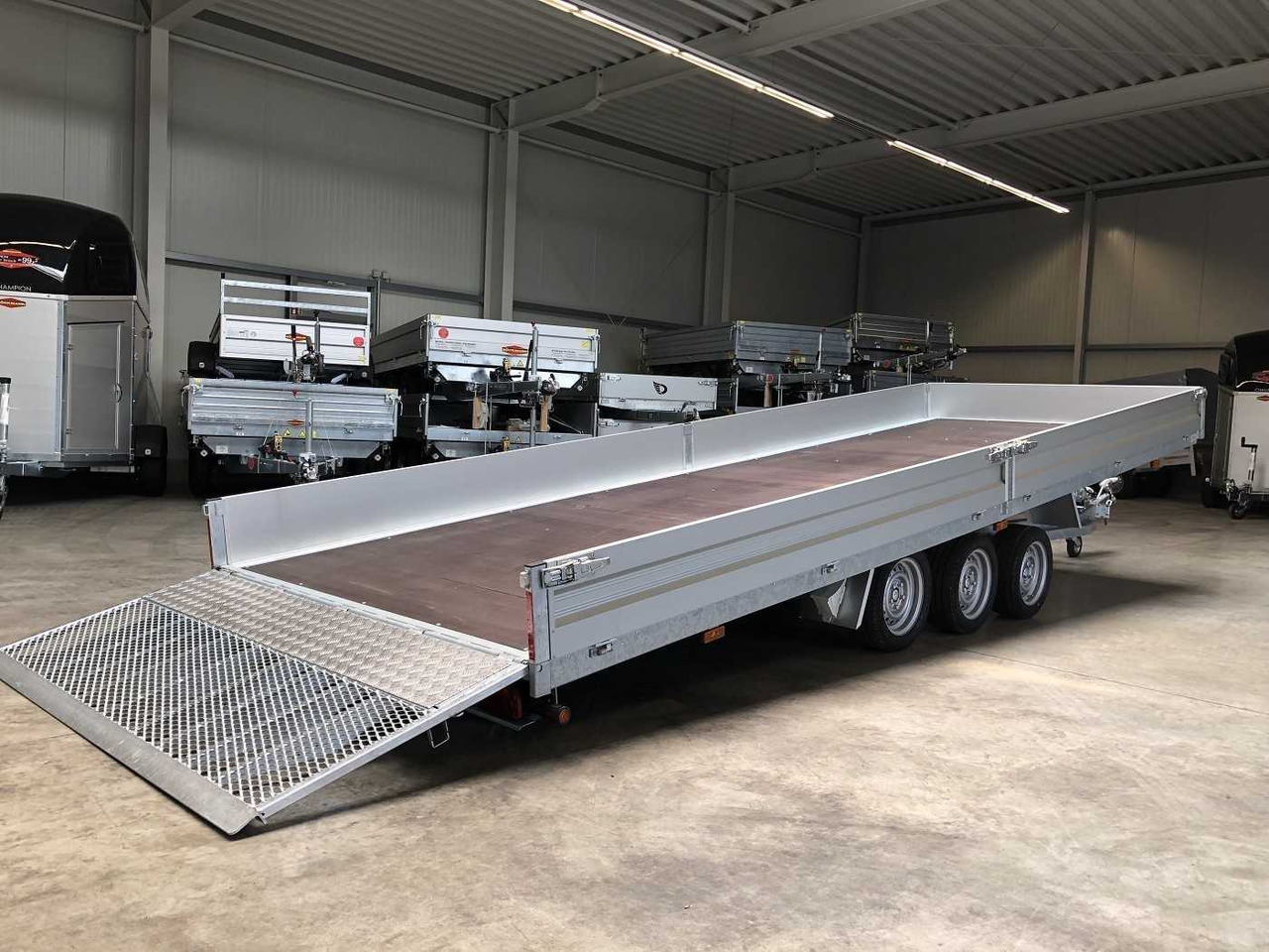 3500 U6 3-Achser Maschinentransporter - Remolque: foto 4 3500 U6 3-Achser Maschinentransporter - Remolque: foto 4