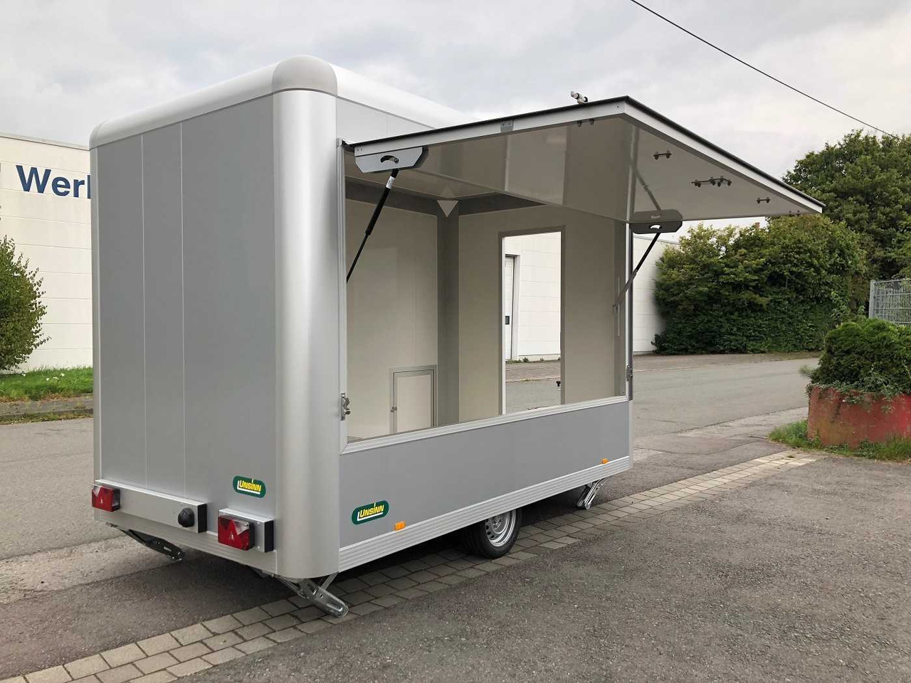 UNSINN VM 1836-13-2040 runde Ecken Verkaufsanhänger - Remolque venta ambulante: foto 4 UNSINN VM 1836-13-2040 runde Ecken Verkaufsanhänger - Remolque venta ambulante: foto 4