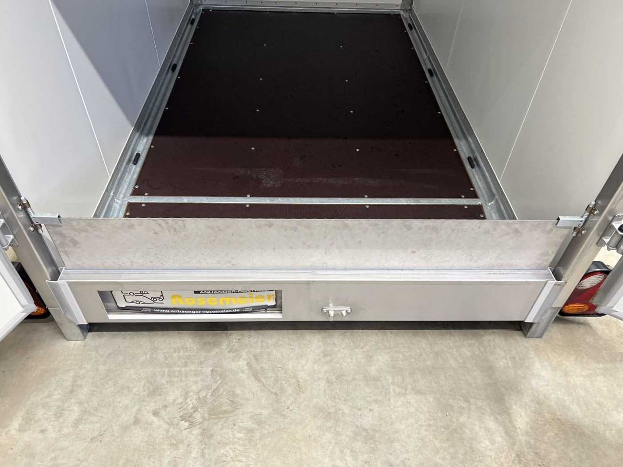 Remolque caja cerrada nuevo VEZEKO Husky FB K 13.28 Absenker Kofferanhänger: foto 8