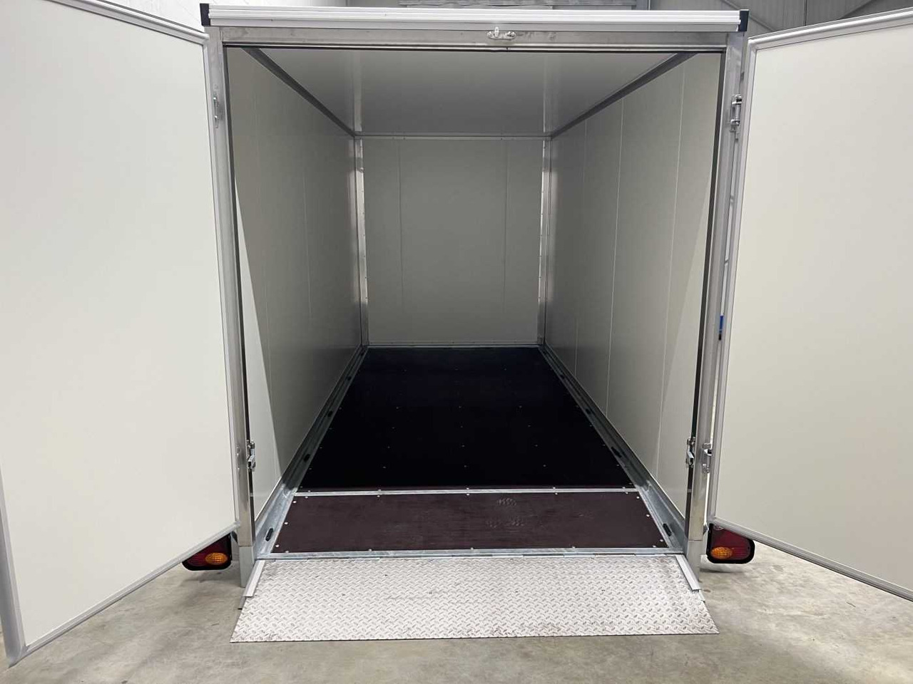 Remolque caja cerrada nuevo VEZEKO Husky FB K 35.40 Abs Kofferanhänger Kofferanhänger: foto 6
