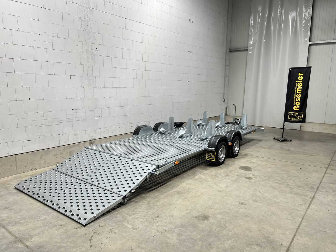 VEZEKO Motovan D 27+Box Motorradanhänger - Remolque para moto: foto 2 VEZEKO Motovan D 27+Box Motorradanhänger - Remolque para moto: foto 2